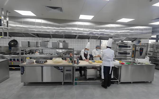 高校食堂廚具維護管理要點及應對策略探討